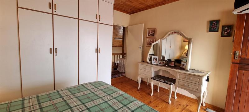 3 Bedroom Property for Sale in Fraaiuitsig Western Cape